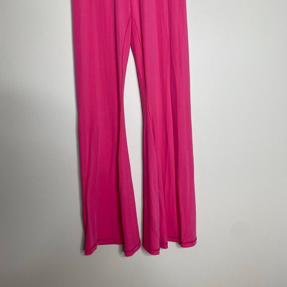 AERIE OFFLINE Pink Real Me High Waisted Crossover Flare Leggings Size Large - Picture 4 of 11